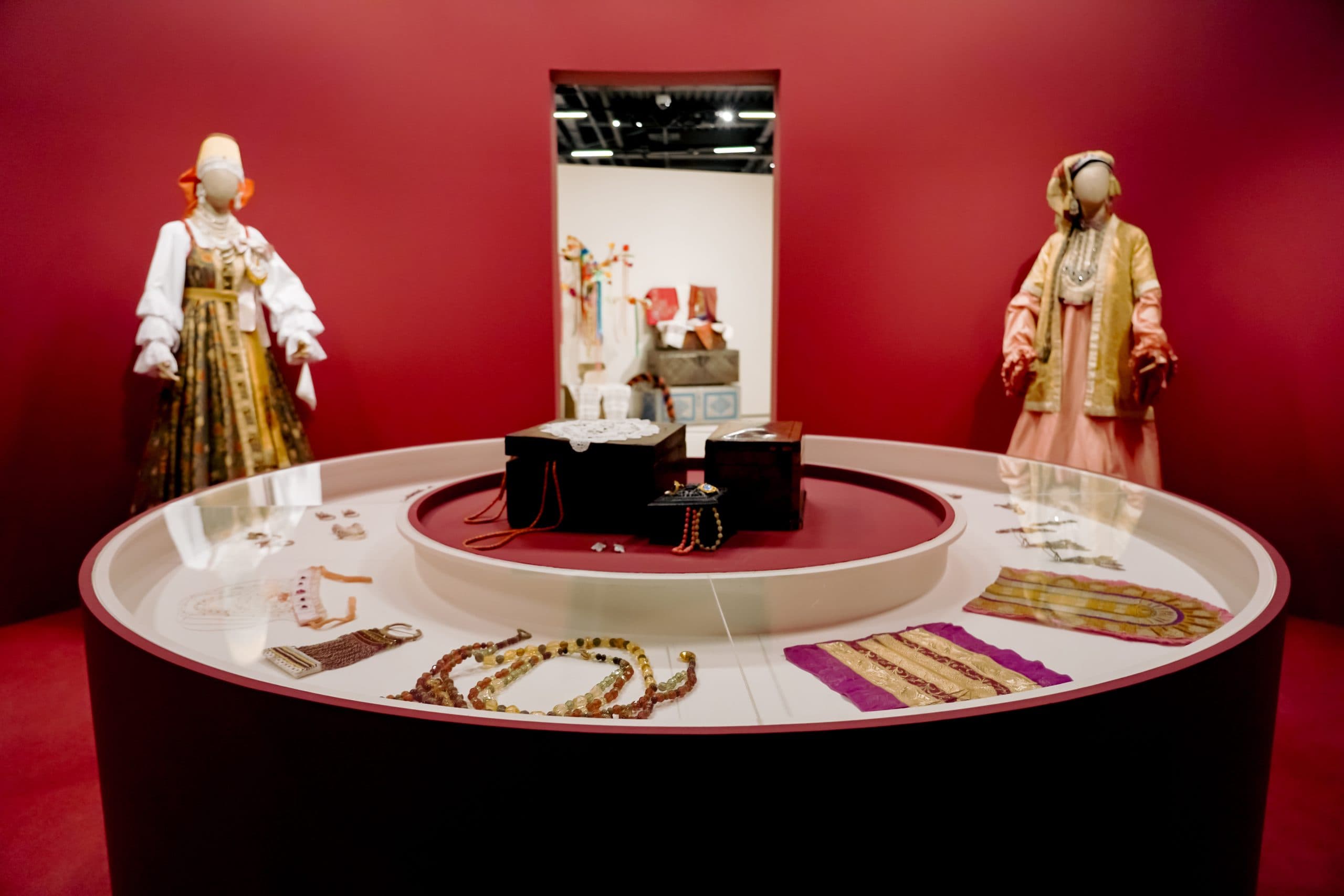 Интерактивная выездная программа «Как наши предки жили-были: мода и быт Поволжья в деталях»